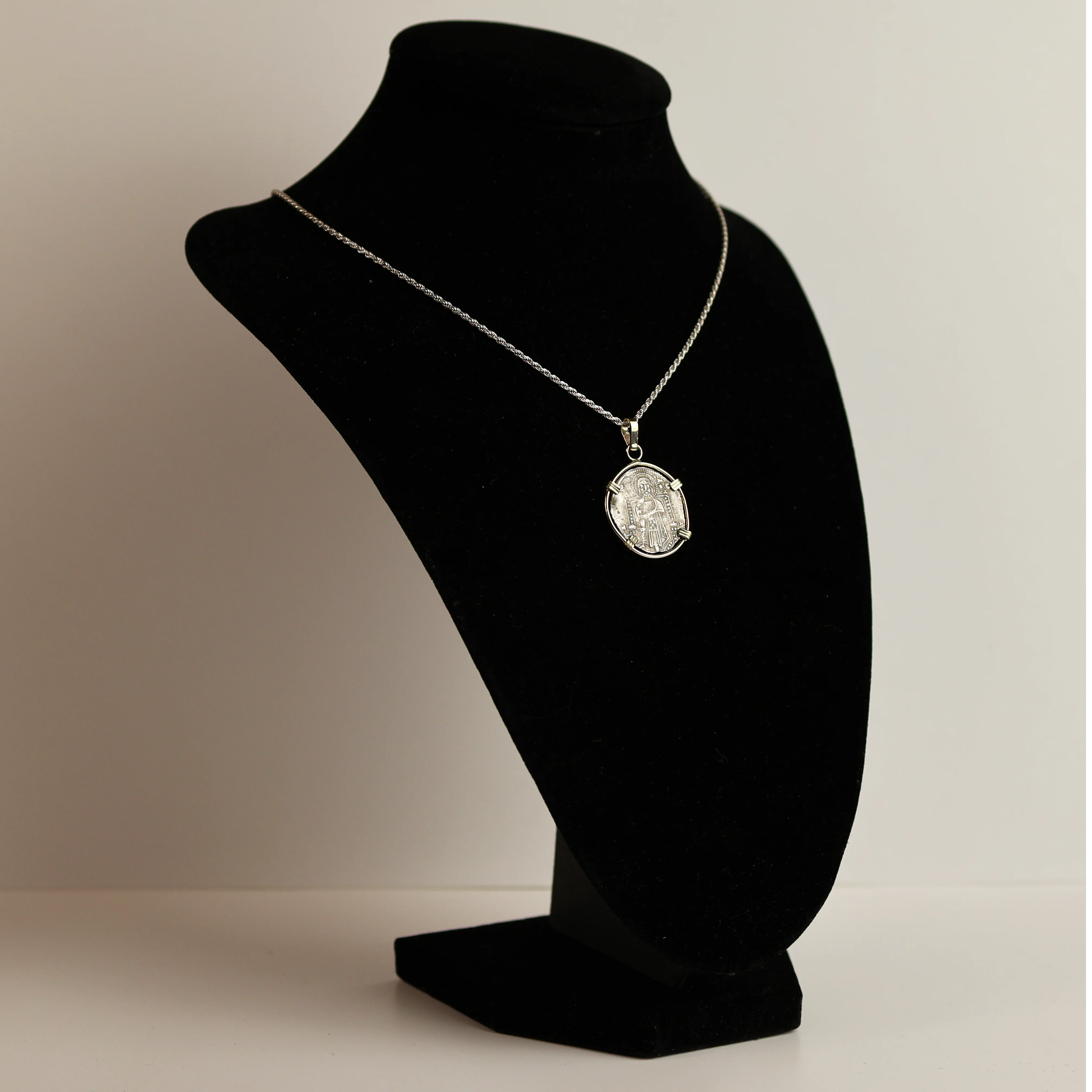 Venetian Coin Pendant - Image 4
