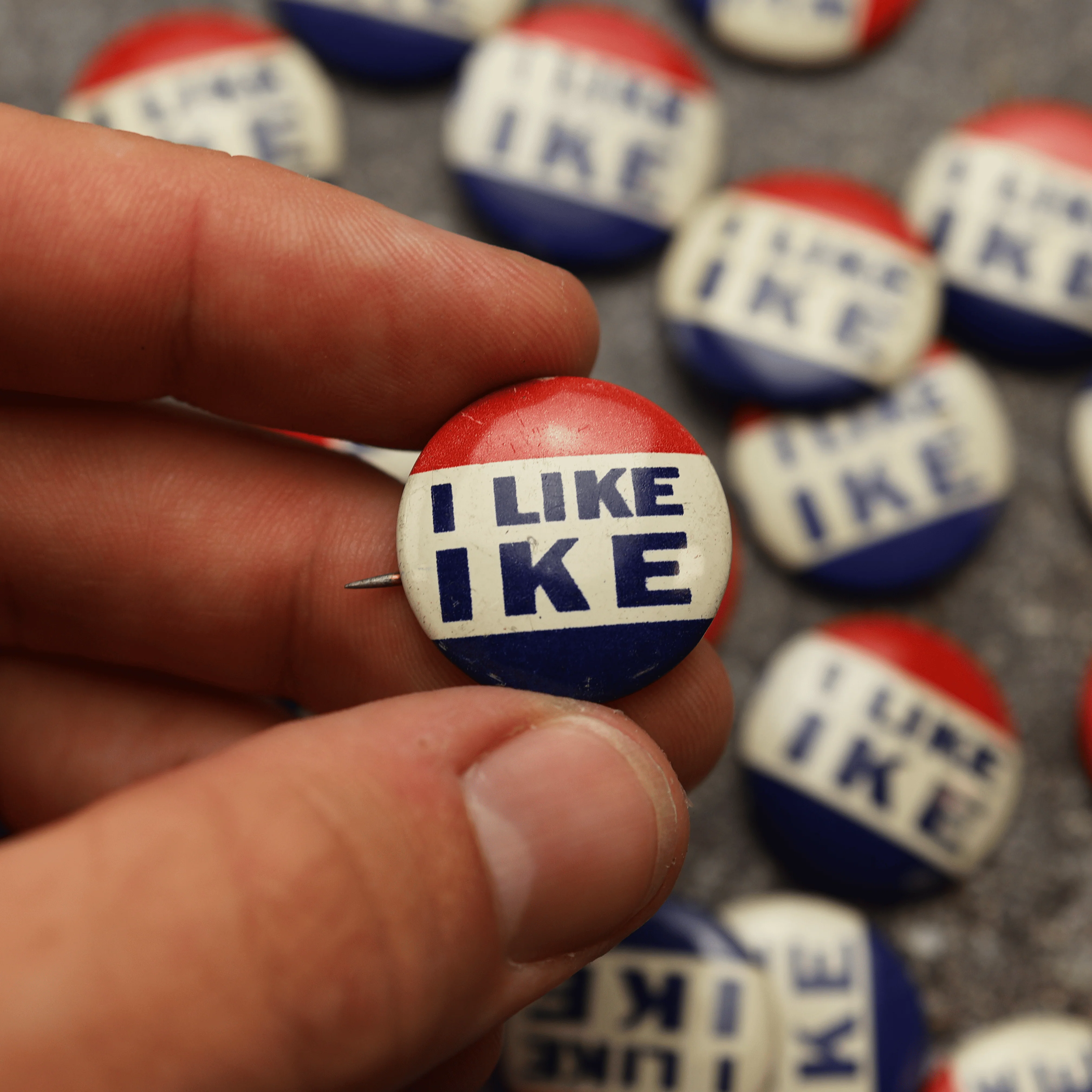 Dwight D. Eisenhower Presidential Campaign Pin - Image 3