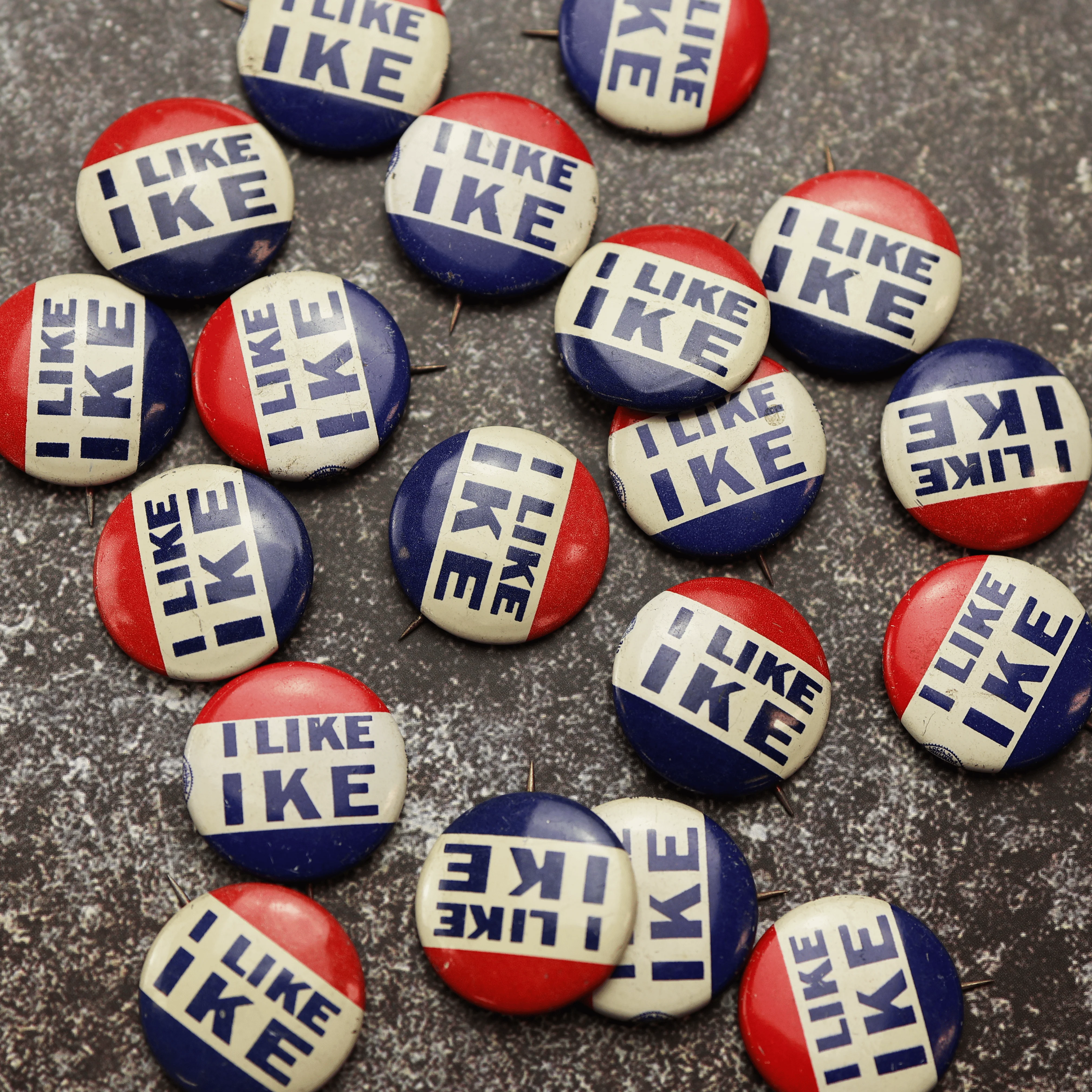 Dwight D. Eisenhower Presidential Campaign Pin - Image 4