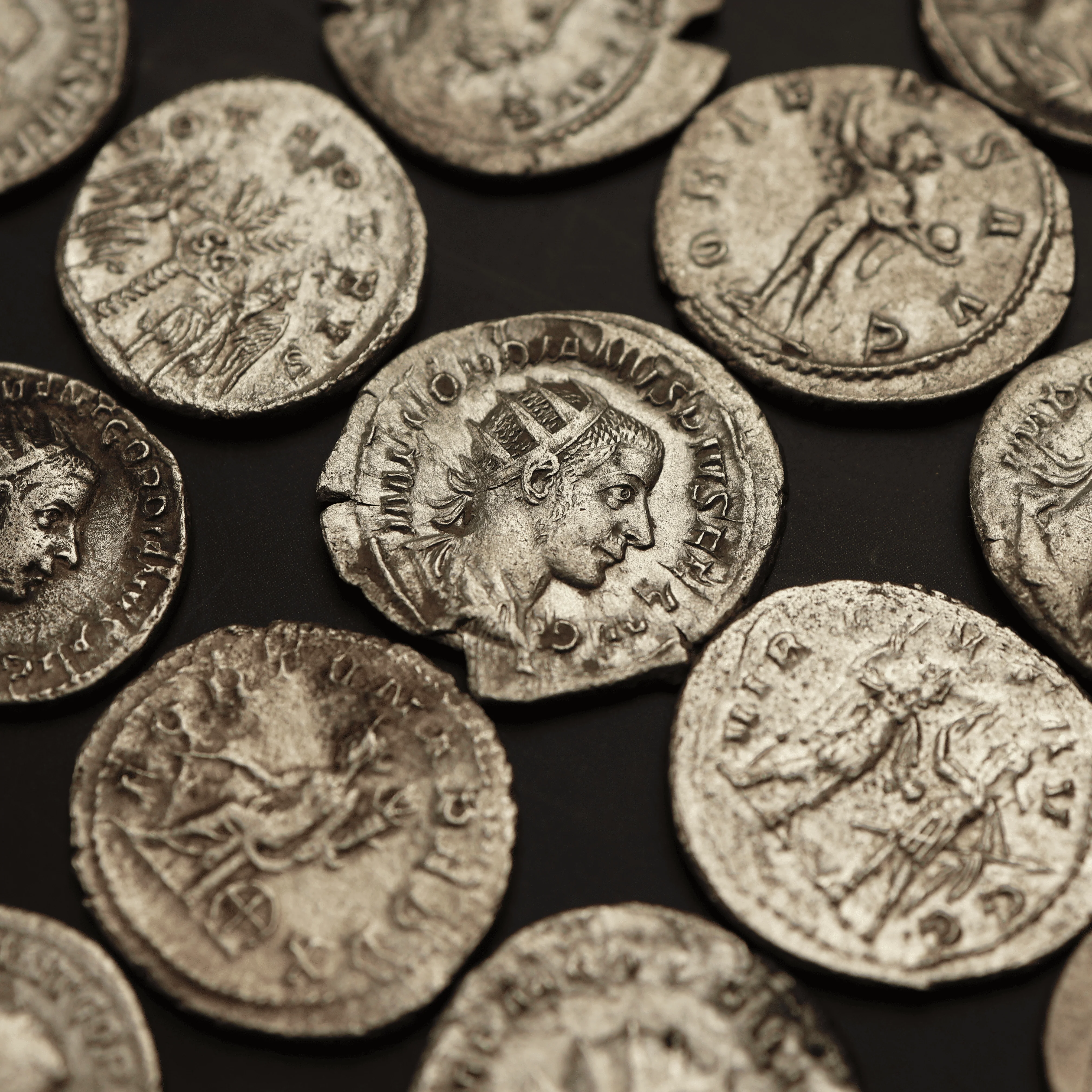 Roman Coin | Silver Antoninianus - Image 3