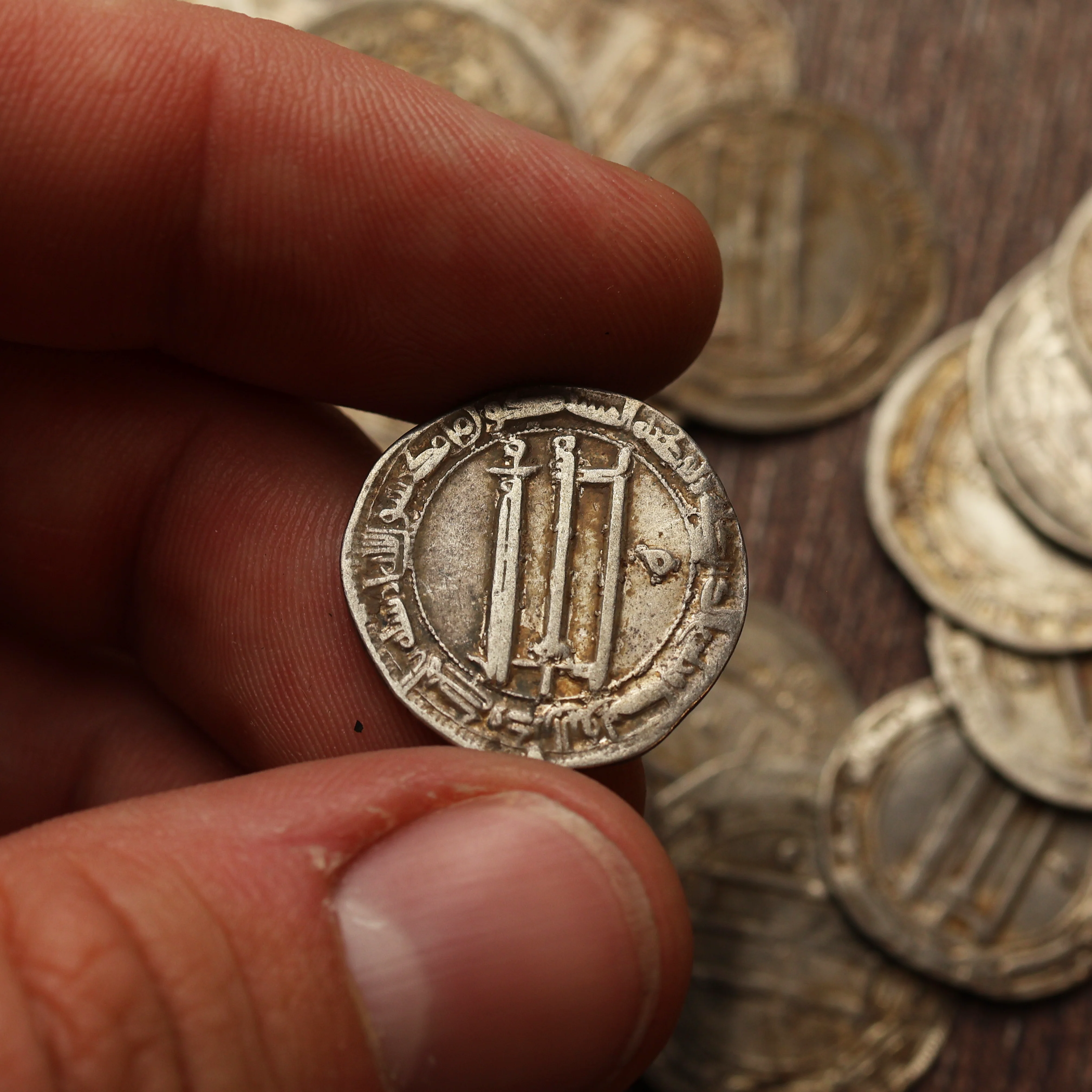 Abbasid Caliphate | Silver Dirham - Image 5