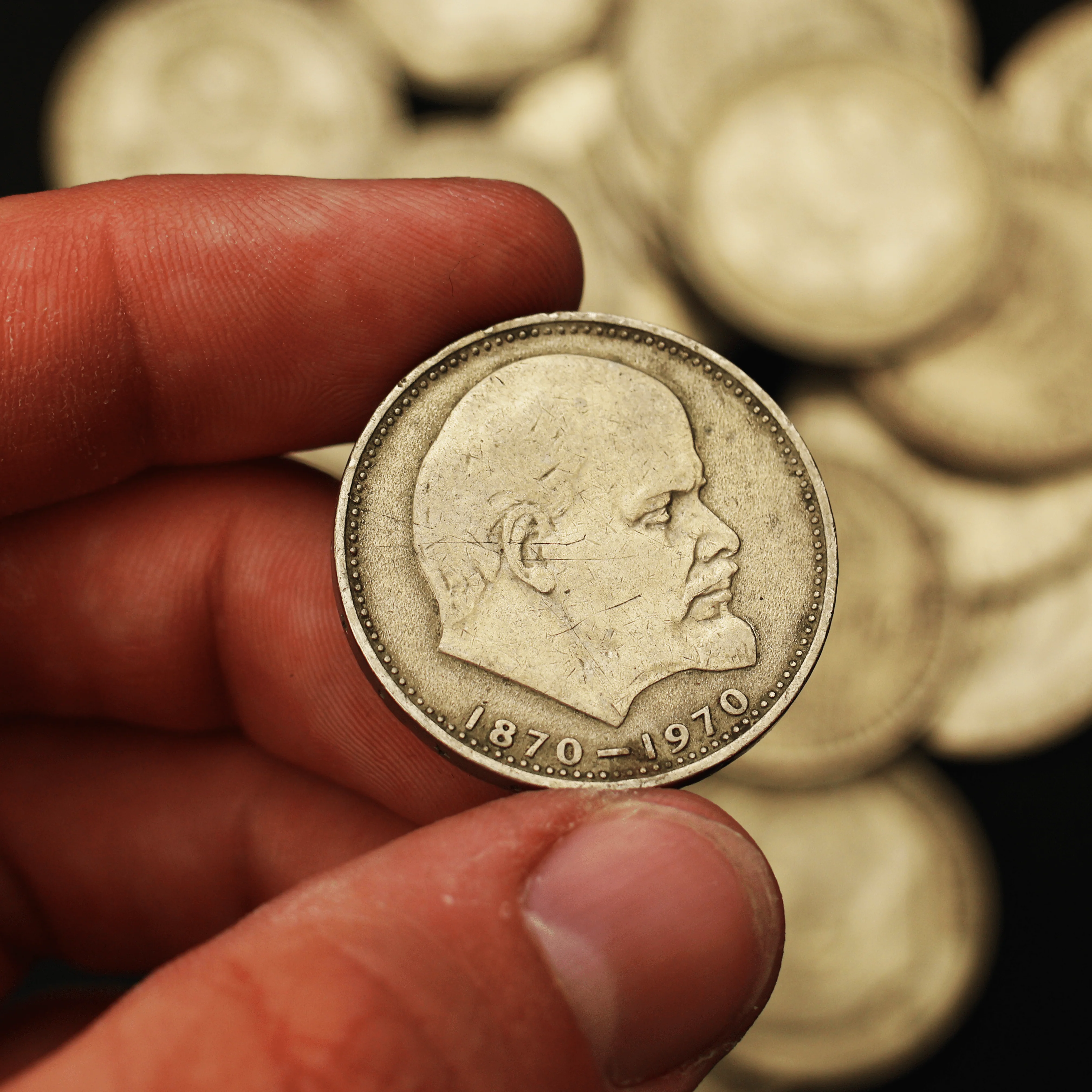 Soviet Coin - Vladimir Lenin Commemorative Coin - Image 4